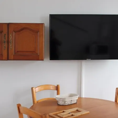 Pasteur - Flyer Apartment